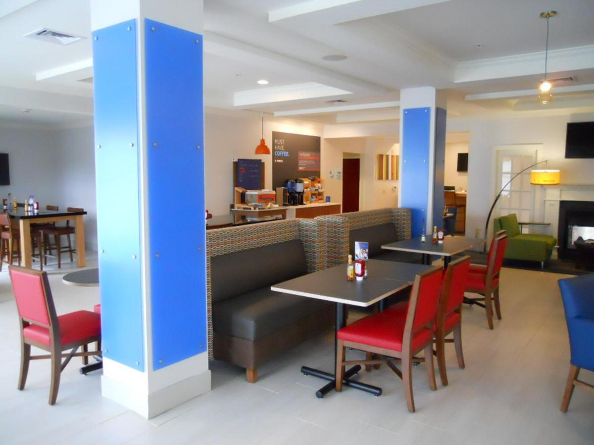Holiday Inn Express Hotel & Suites Bethlehem Airport/Allentown Area By Ihg Екстер'єр фото